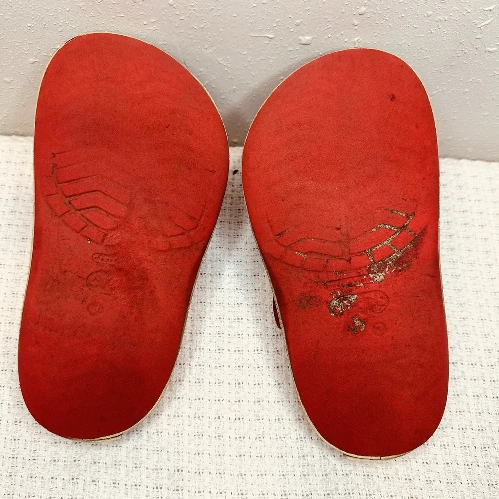 Kids Red Crocs Classic Clogs Comfortable Slip On Shoes‎ Youth Size 2 Retro